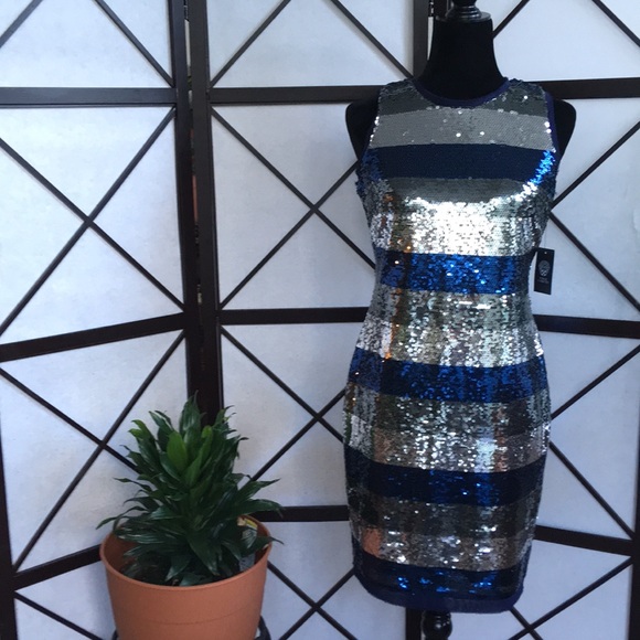 Vince Camuto Dresses & Skirts - Vince Camuto dress 💎